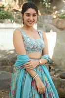 Yukti Thareja Pictures